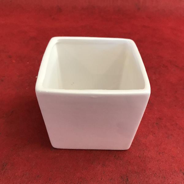 Vaso bianco quadrato in ceramica 